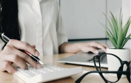 عوامل مربوط به عرضه کنندگان خدمات حسابرسی